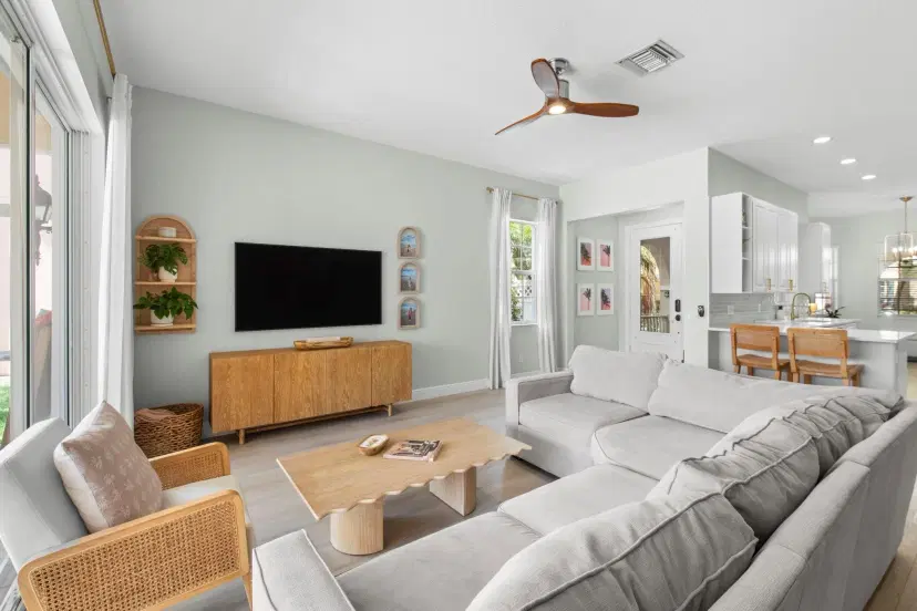 Picture of 118 Florence Dr, Jupiter FL 33458