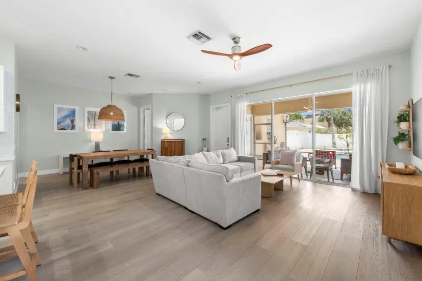 Picture of 118 Florence Dr, Jupiter FL 33458