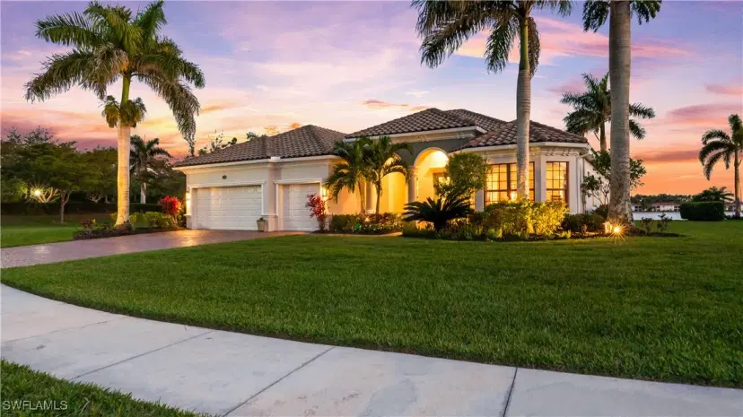 Picture of 10158 Biscayne Bay Ln, Naples FL 34120