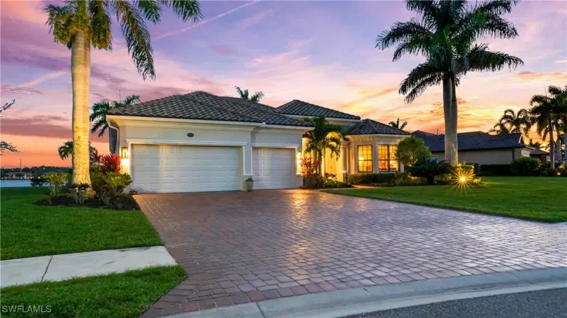 Picture of 10158 Biscayne Bay Ln, Naples FL 34120