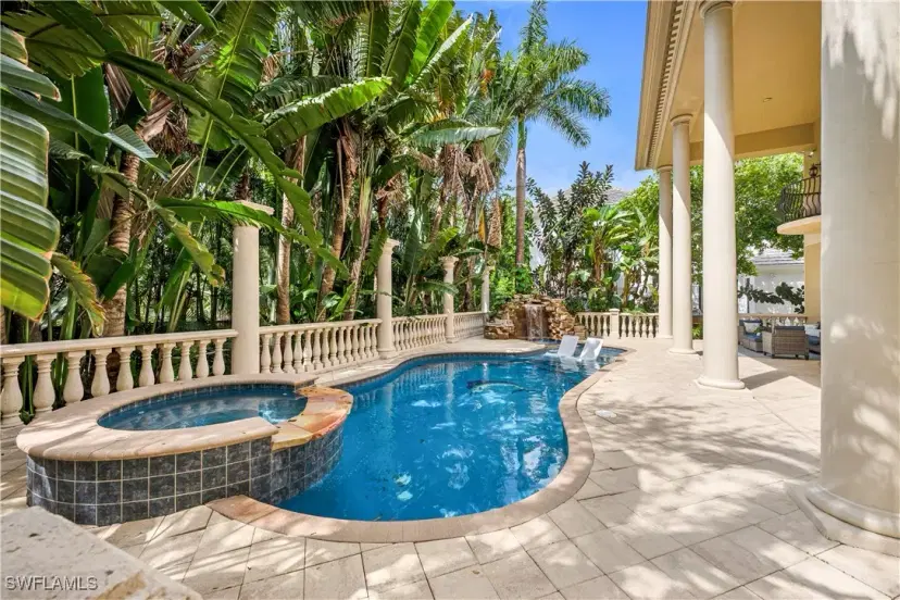 Picture of 1408 Hemingway Pl, Naples FL 34103
