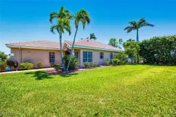 Picture of 5482 Peppertree Dr, Fort Myers, FL 33908