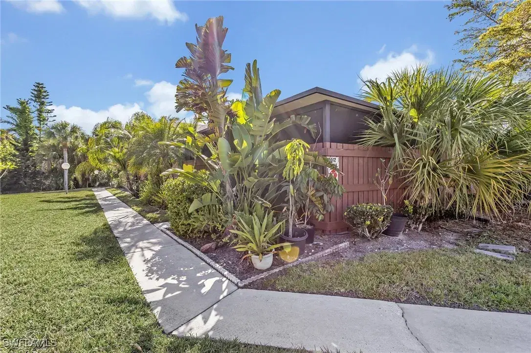 Picture of 15514 Crystal Lake Dr, North Fort Myers, FL 33917