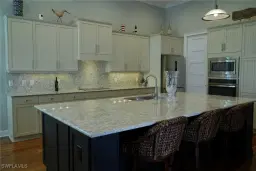 Picture of 6382 Warwick Ave, Naples, FL 34113