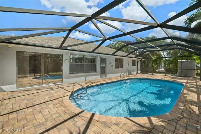 Picture of 1436 SE 17Th Ter, Cape Coral FL 33990