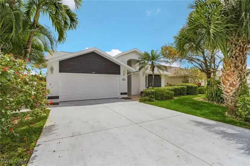 Picture of 1352 Monarch Cir, Naples FL 34116