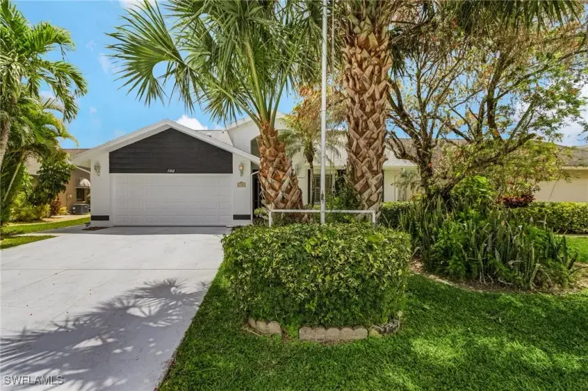 Picture of 1352 Monarch Cir, Naples FL 34116