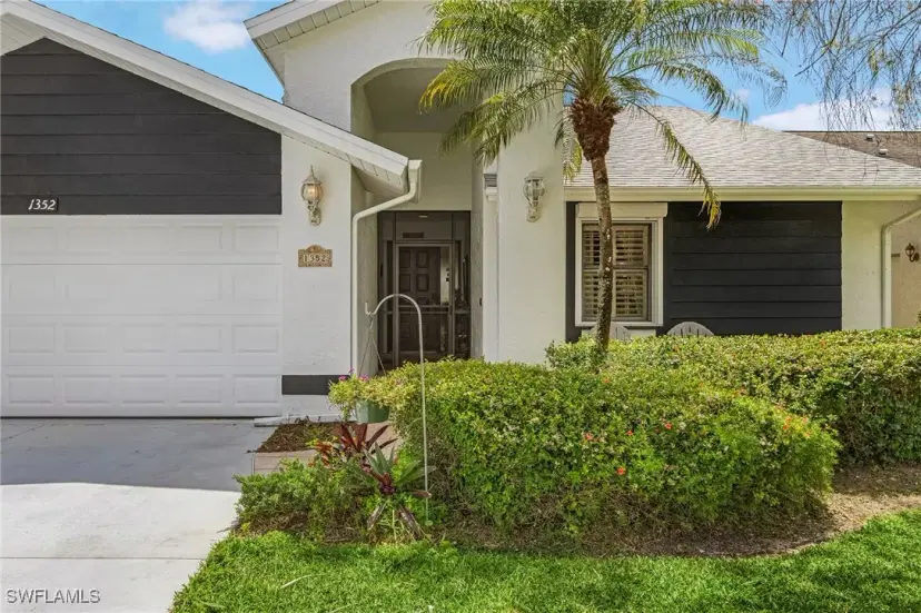 Picture of 1352 Monarch Cir, Naples FL 34116
