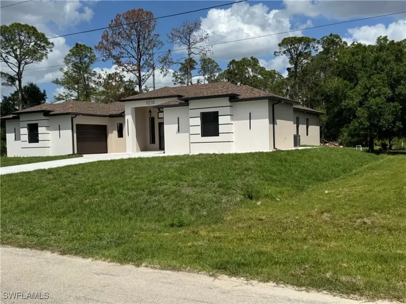 Picture of 1016 Magnolia Ave, Lehigh Acres FL 33972