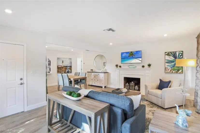 Picture of 328 Riviera Isle Dr, Fort Lauderdale FL 33301