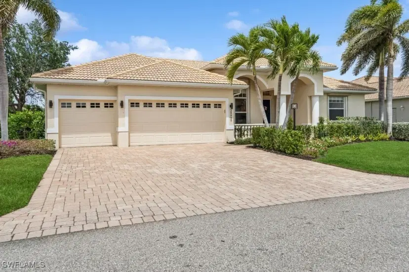 Picture of 24990 Divot Dr, Bonita Springs FL 34135