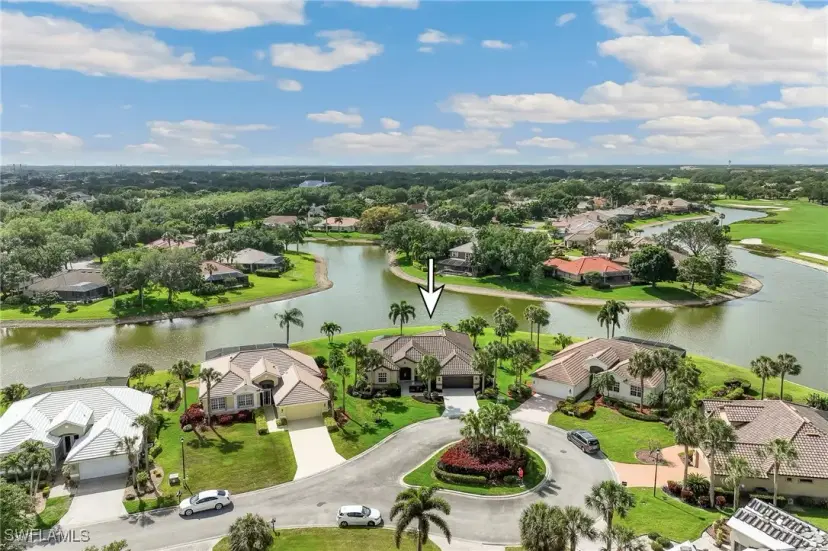 Picture of 12560 Lake Run Dr, Fort Myers FL 33913