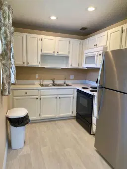 Picture of 1225 NW 21St Street 3210, Stuart, FL 34994