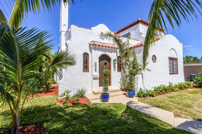 Picture of 359 Greenbriar A Drive, Lake Park FL 33403