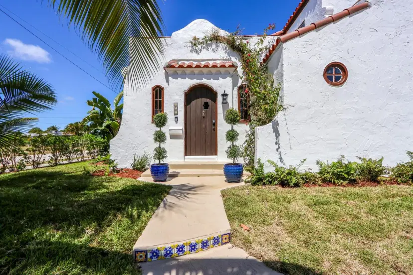 Picture of 359 Greenbriar A Drive, Lake Park FL 33403