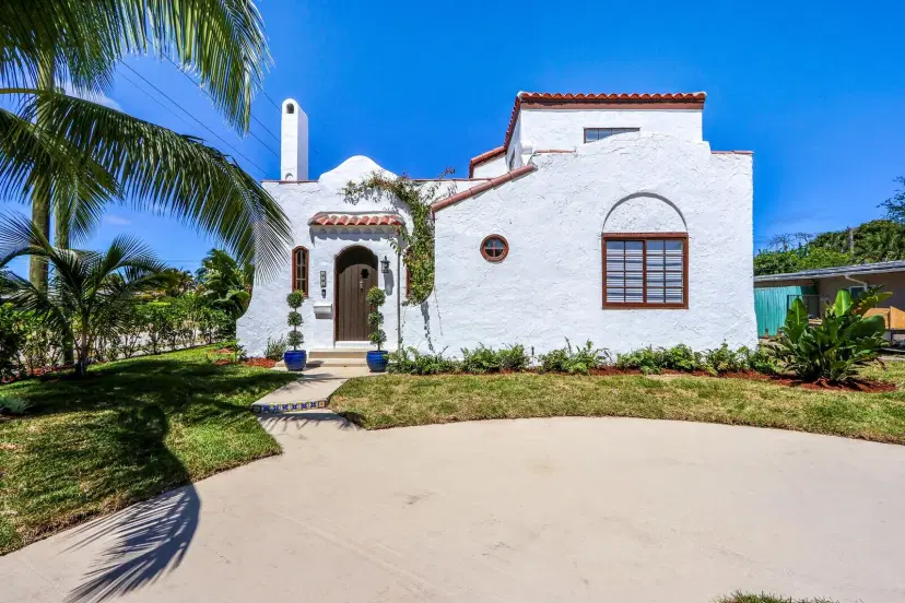 Picture of 359 Greenbriar A Drive, Lake Park FL 33403