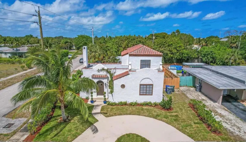 Picture of 359 Greenbriar A Drive, Lake Park FL 33403