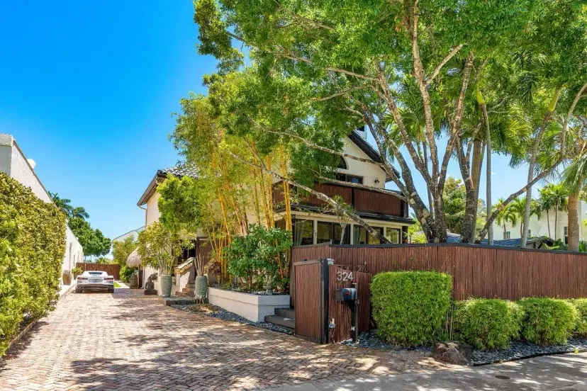 Picture of 324 Riviera Isle Dr, Fort Lauderdale FL 33301