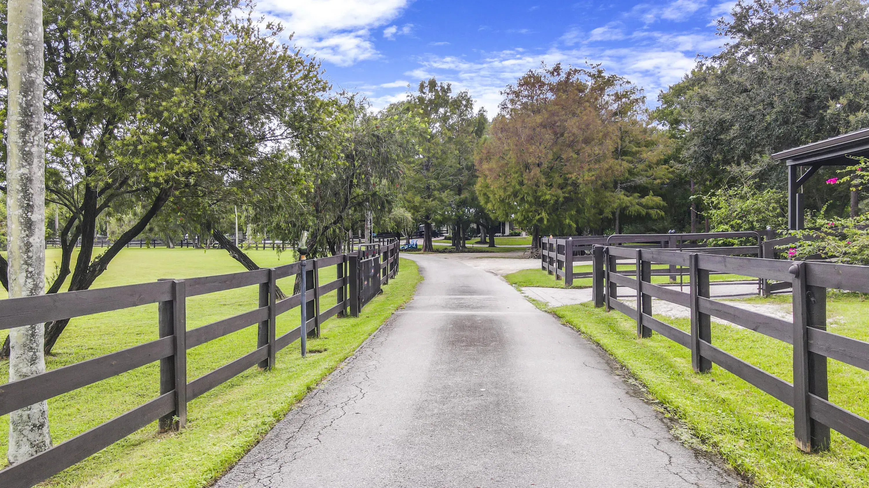 Picture of 3015 SE Ranch Acres Circle, Jupiter, FL 33478