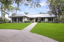 Picture of 3015 SE Ranch Acres Circle, Jupiter, FL 33478