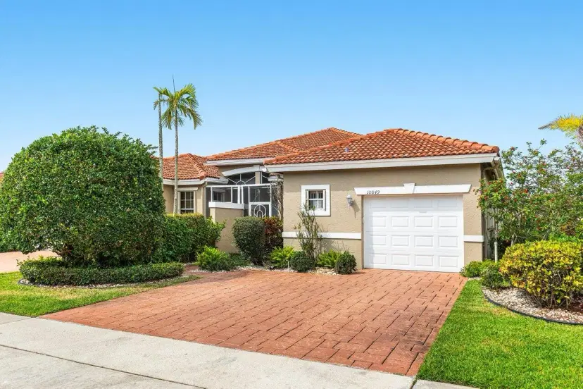 Picture of 10849 Royal Caribbean Circle, Boynton Beach FL 33437