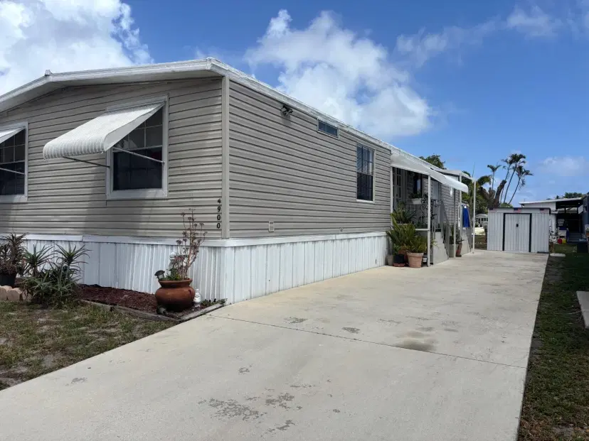Picture of 4900 NW 2Nd Avenue, Deerfield Beach FL 33064