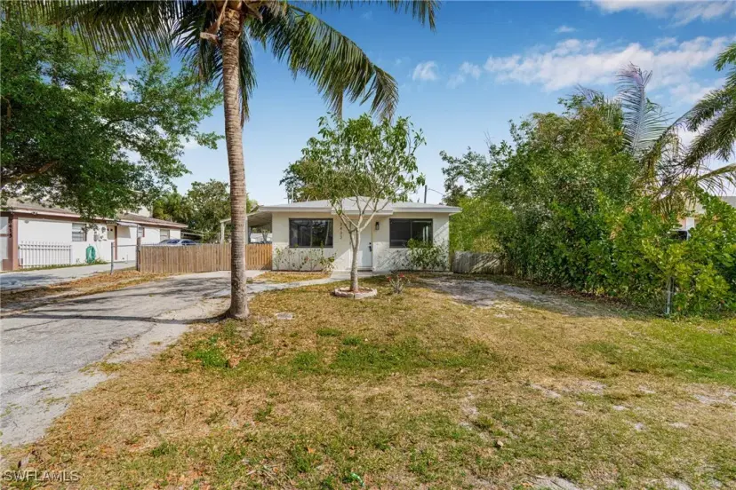 Picture of 3433 Hibiscus Ave, Naples FL 34104