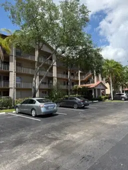 Picture of 1300 SW 124Th Ter 410, Pembroke Pines, FL 33027