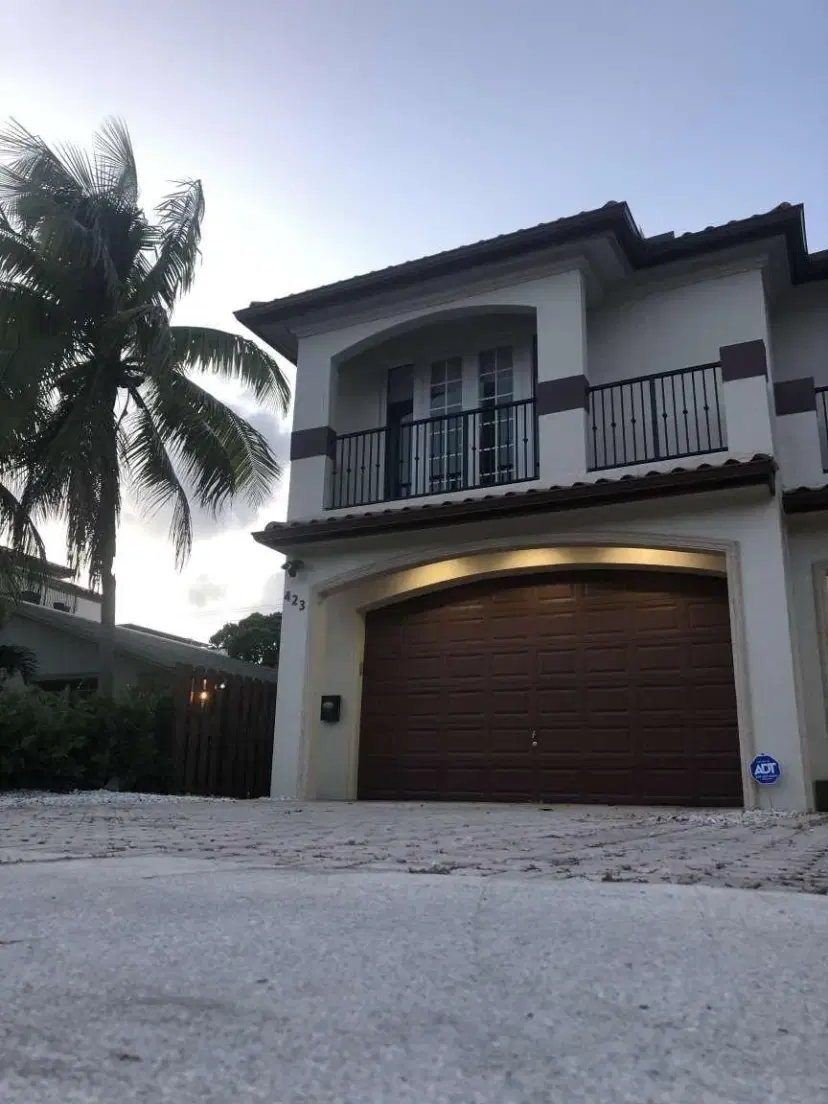 Picture of 423 SW 17Th St 423, Fort Lauderdale FL 33315