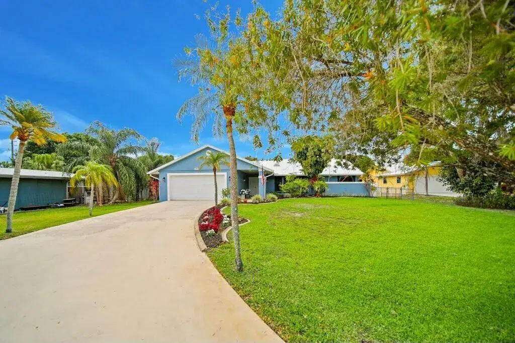 Picture of 870 SW Gardens Boulevard, Palm City, FL 34990