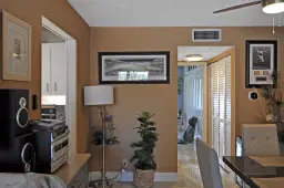 Picture of 238 Chatham L, West Palm Beach, FL 33417