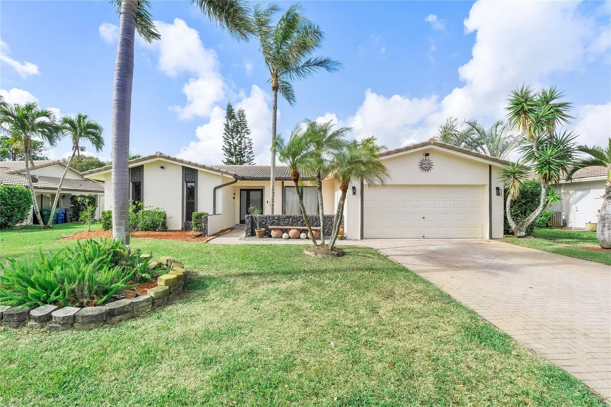 Picture of 1024 NW 83Rd Dr, Coral Springs, FL 33071