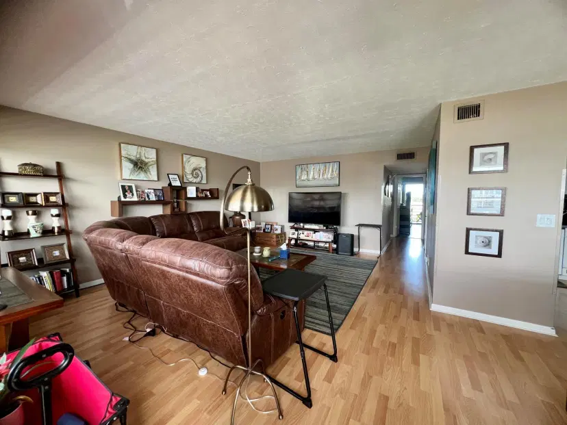 Picture of 303 Greenbrier C, West Palm Beach FL 33417