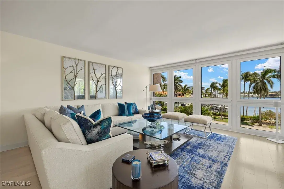 Picture of 4031 Gulf Shore Blvd N 3E, Naples, FL 34103