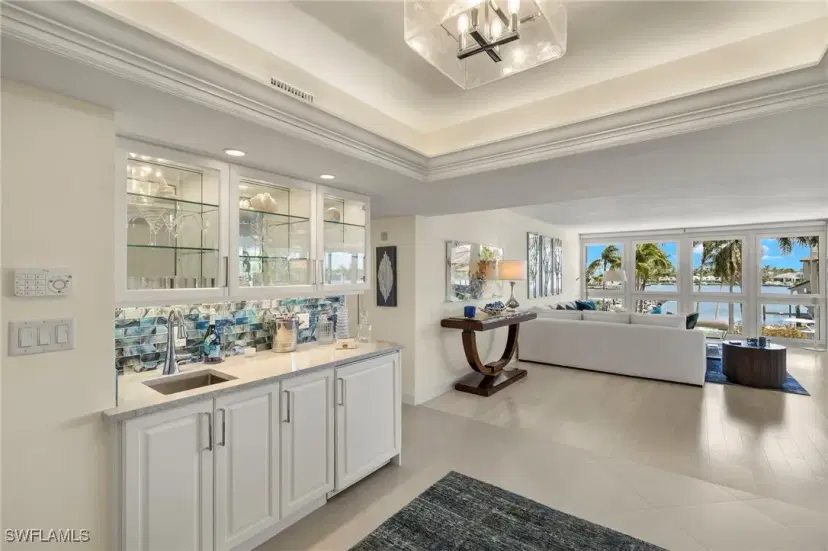 Picture of 4031 Gulf Shore Blvd N 3E, Naples FL 34103