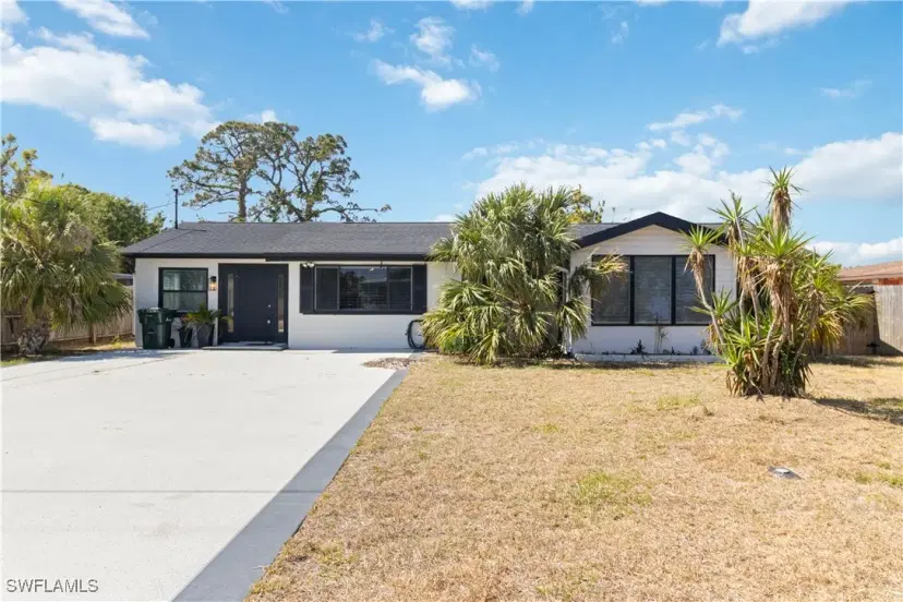 Picture of 75 Virginia Ct, Englewood FL 34223