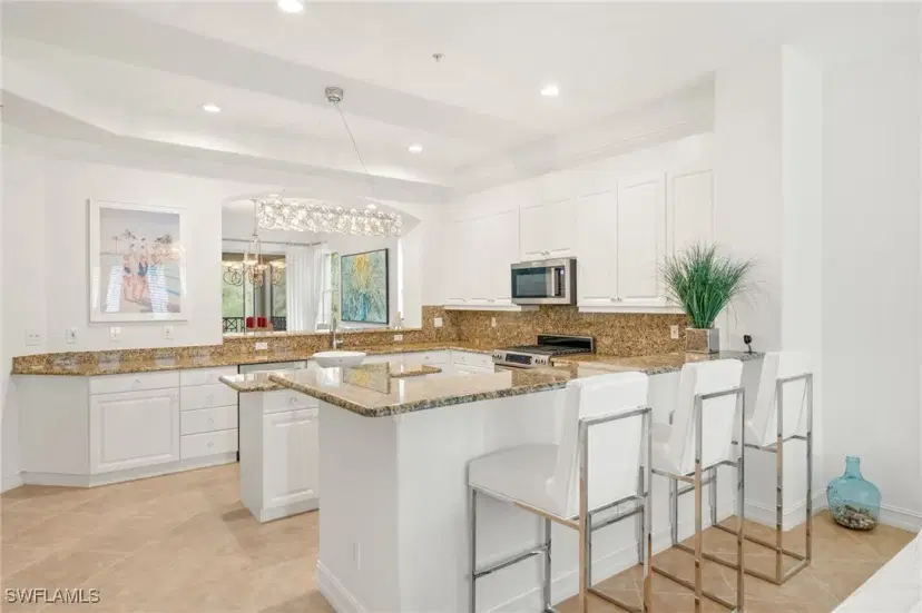 Picture of 2847 Tiburon Blvd E 102, Naples FL 34109