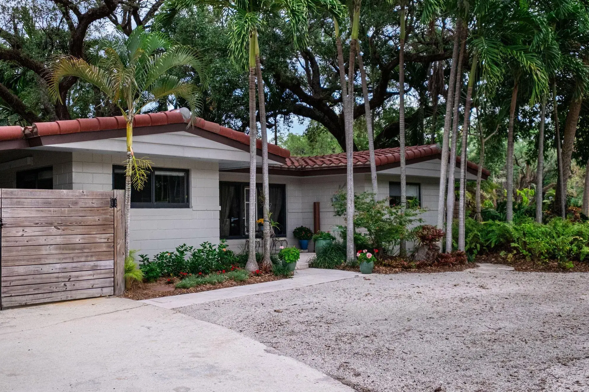Picture of 1487 SW 15Th Ter, Fort Lauderdale, FL 33312
