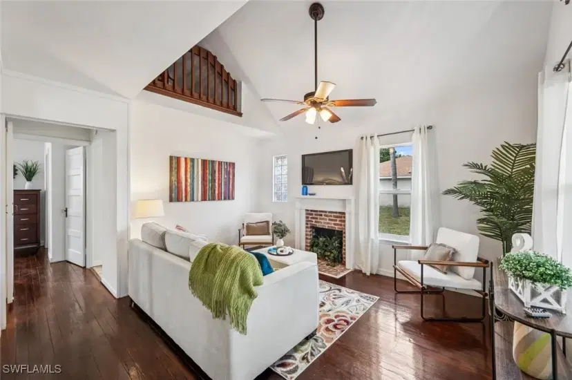 Picture of 1926 Collier Ave, Fort Myers FL 33901