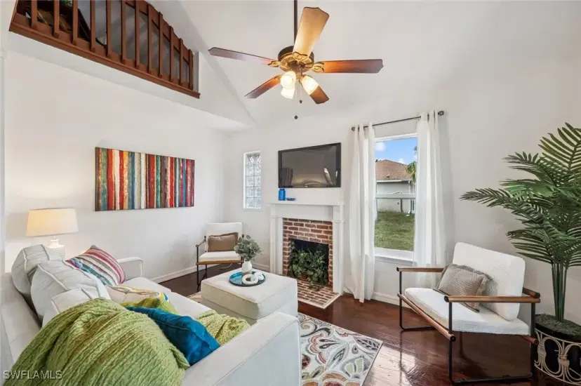 Picture of 1926 Collier Ave, Fort Myers FL 33901