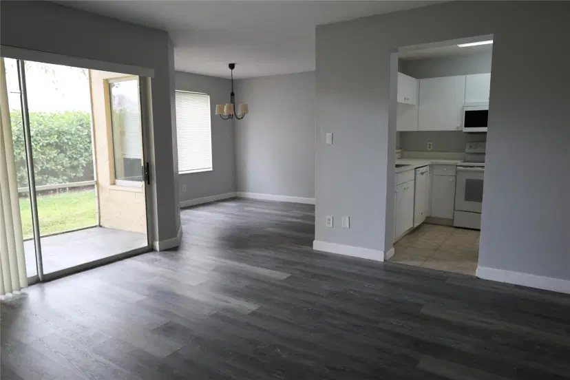 Picture of 905 Coral Club Dr 905, Coral Springs FL 33071