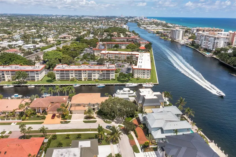 Picture of 3050 NE 48Th Ct 201, Lighthouse Point FL 33064
