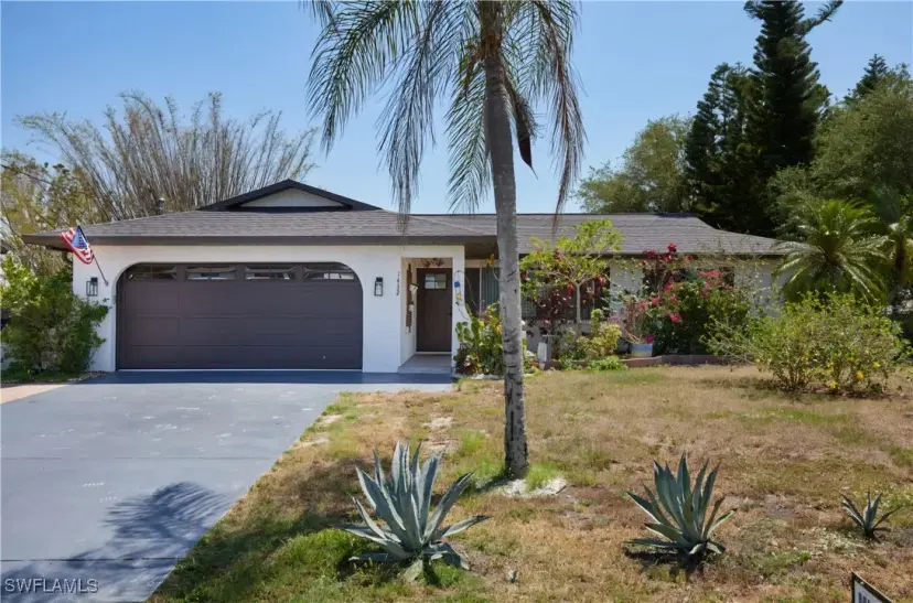 Picture of 1432 SE 11Th St, Cape Coral FL 33990
