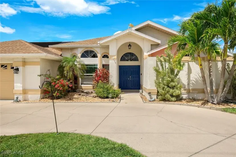 Picture of 2013 Everest Pkwy, Cape Coral FL 33904