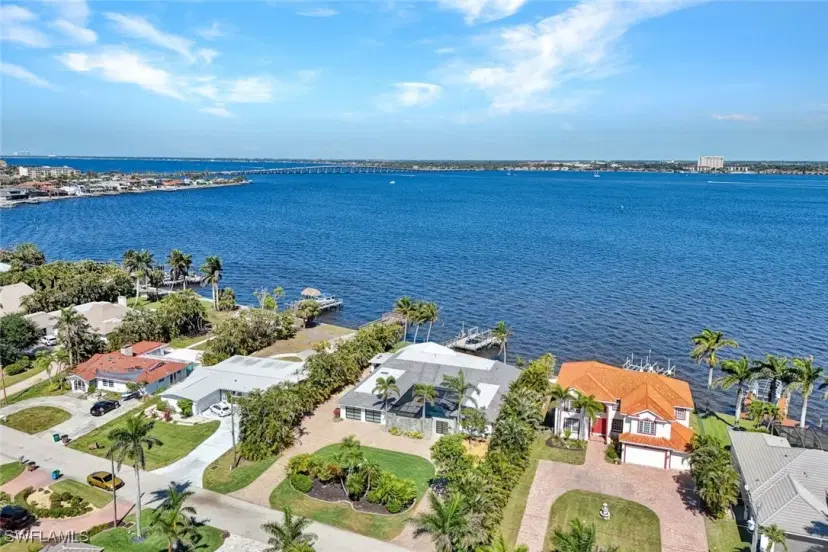 Picture of 5249 Nautilus Dr, Cape Coral FL 33904