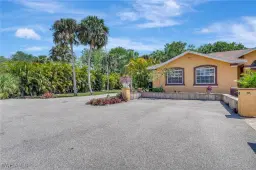 Picture of 590 Golden Gate Blvd W, Naples, FL 34120