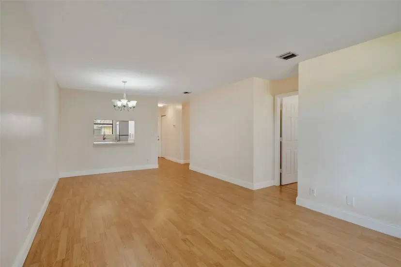 Picture of 11441 NW 39Th Ct 315, Coral Springs FL 33065