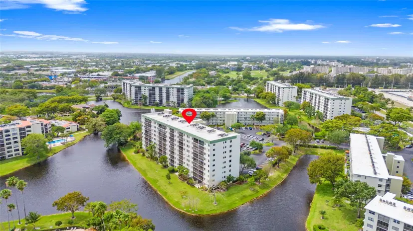 Picture of 2232 N Cypress Bend Drive 107, Pompano Beach FL 33069