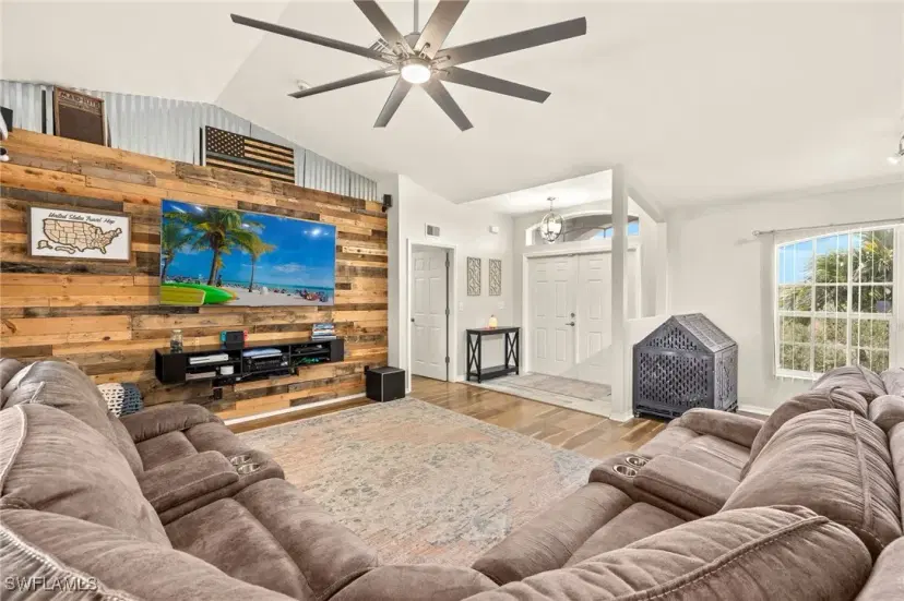 Picture of 309 NE 30Th Ter, Cape Coral FL 33909