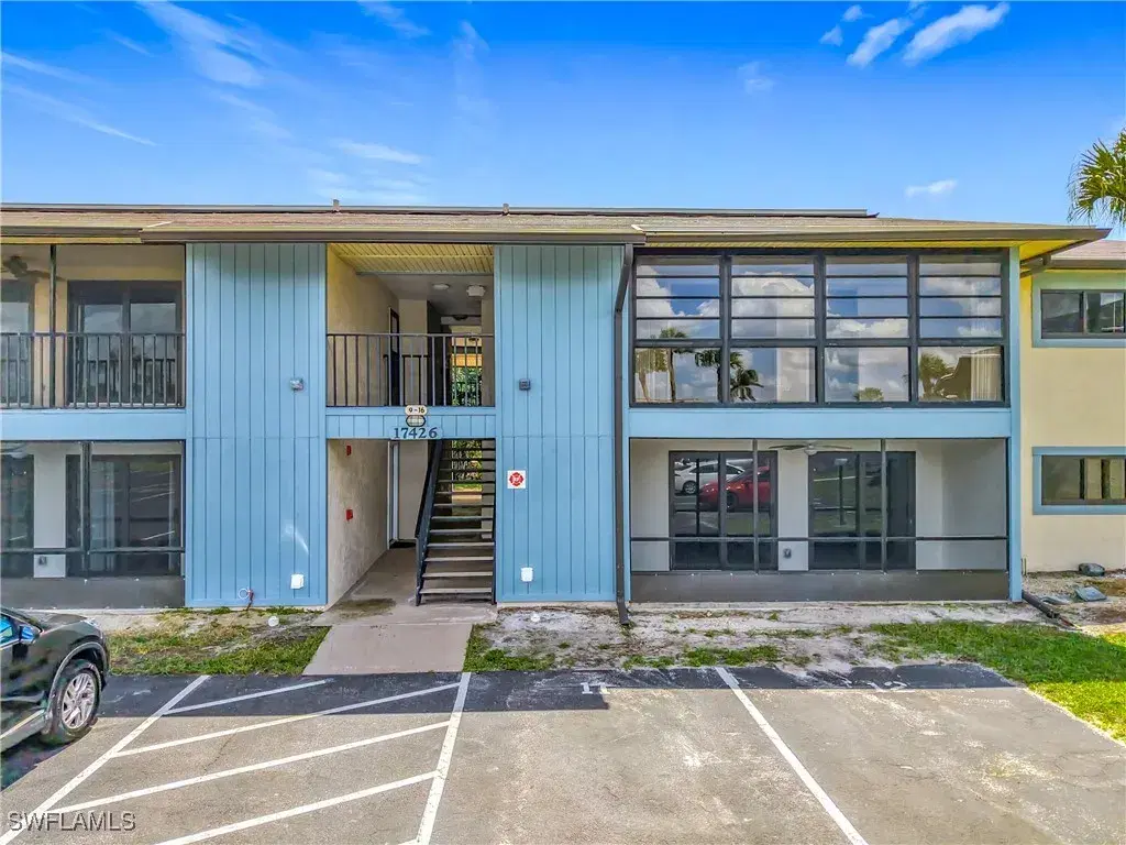 Picture of 17426 Birchwood Ln 12, Fort Myers, FL 33908